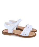 white sandal pablosky 013400 1